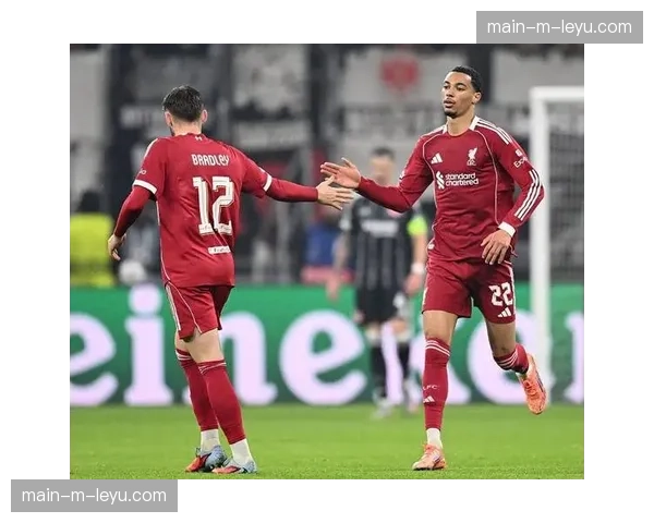 法兰克福4-0大胜门兴，穆阿尼上演帽子戏法