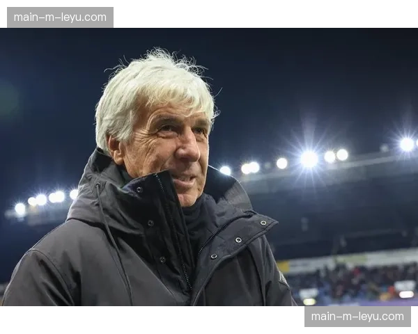 伤愈复出的国际米兰边翼卫邓弗里斯，在3-5-2体系中的冲击力依旧关键